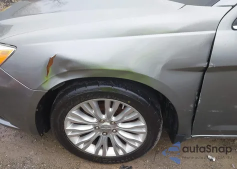 2011 Chrysler 200 Limited from USA, damaged, VIN 1C3BC2FBXBN601429